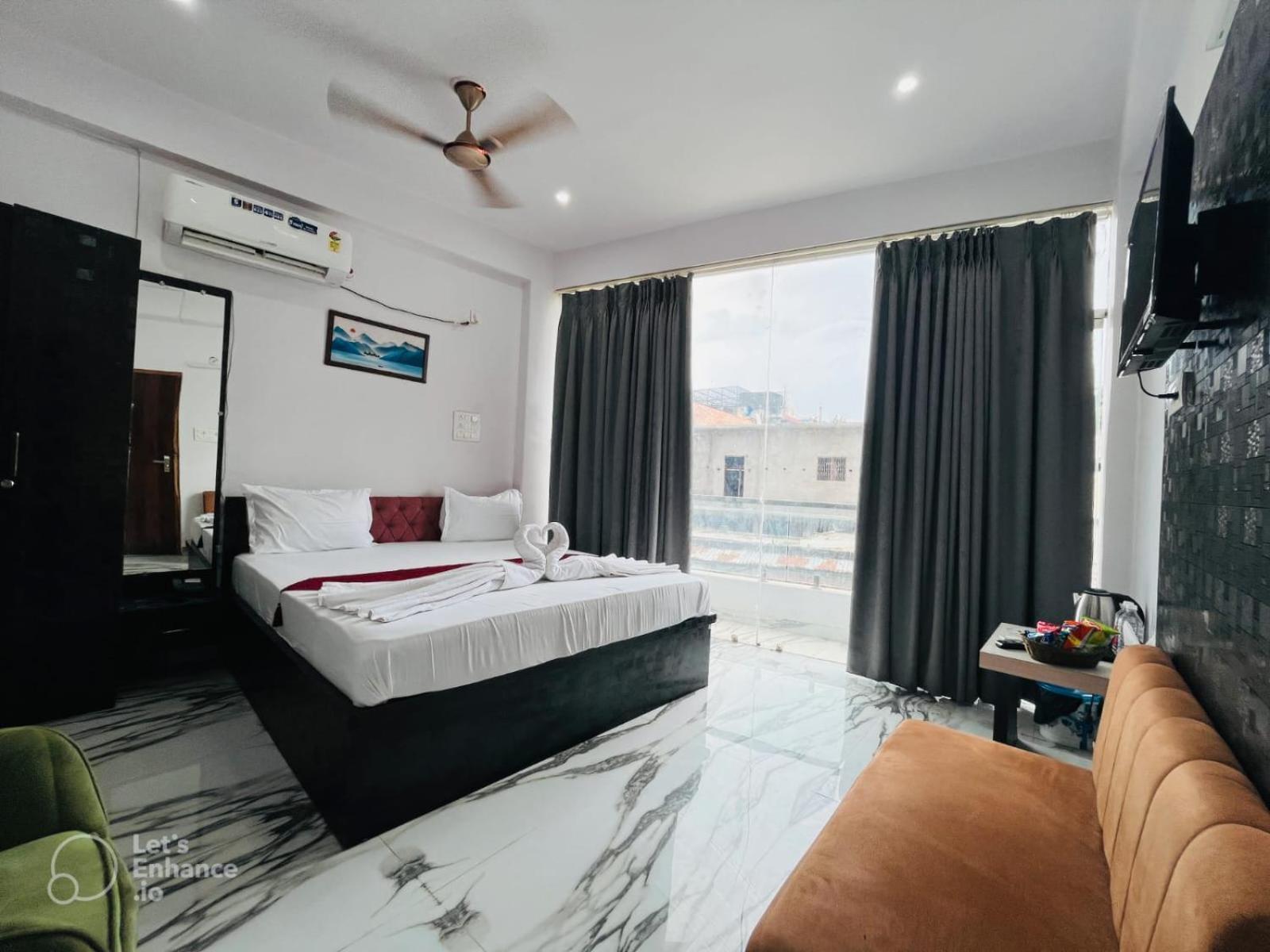Hotel Vinayak Plaza - Varanasi — Photos 3